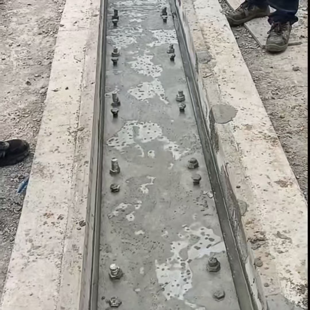 上街港口码头起重机龙门吊重型机械设备稳固用早强快凝轨道胶泥
